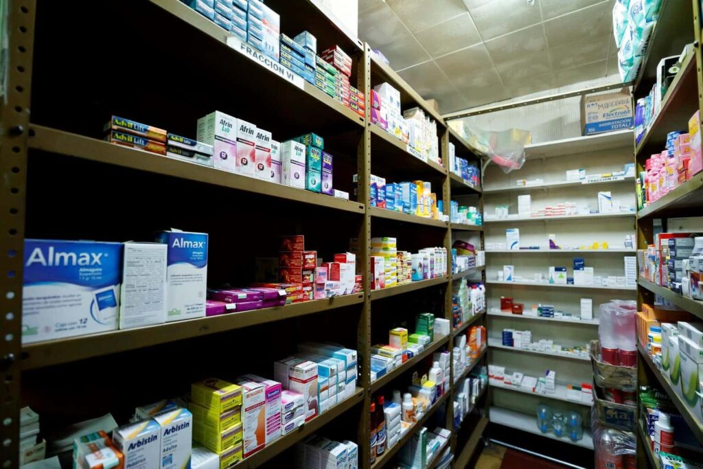 Sheinbaum anuncia sanciones a empresas con sobrecostos de medicamentos