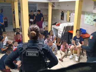 Presentan temas preventivos a niñas y niños a través de Teatrino