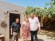 Continúa presidente Jorge Aldana entregando material para mejoramiento de vivienda