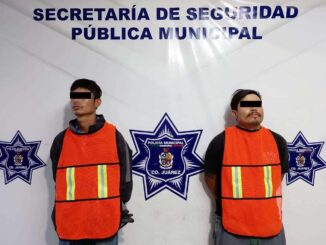 Capturan a dos hombres por desmantelar vehículo robado en la colonia Tarahumara