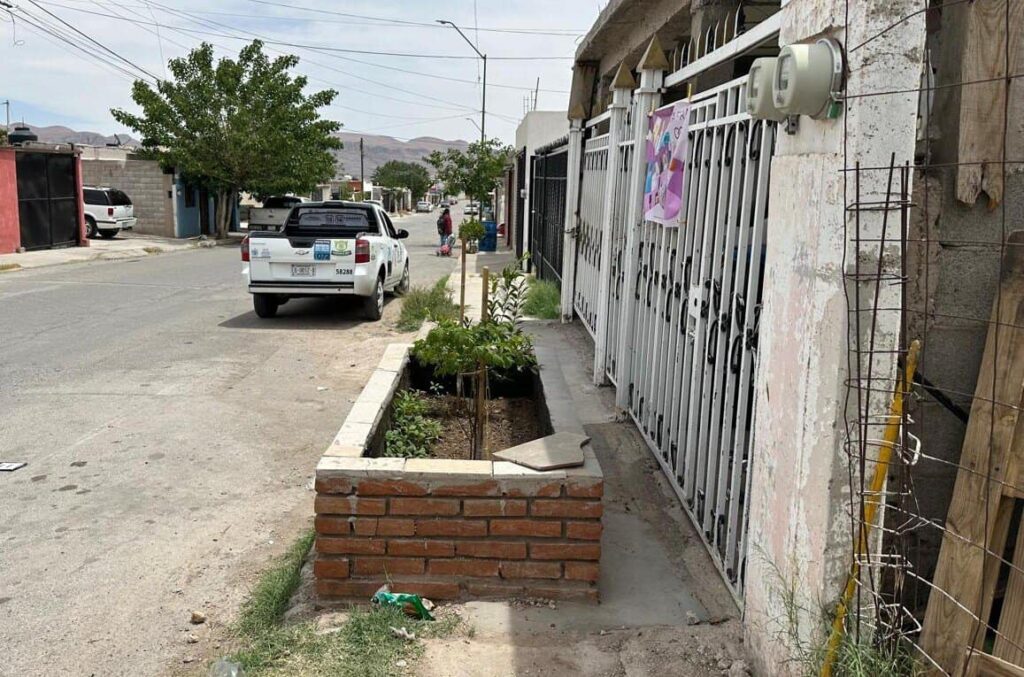 Evita multas, exhorta Municipio a evitar construcciones en banquetas y vía pública