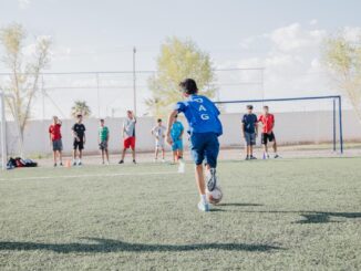 Todo un éxito clases gratuitas de fútbol del programa “Juntos por el Deporte” implementado por el municipio