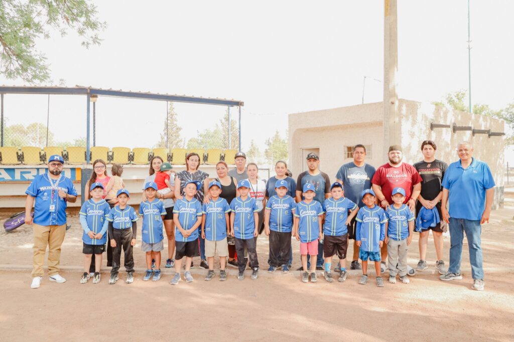 «Seguimos sumando en el deporte; entregamos uniformes a la selección de béisbol categoría 7-8 años”: Jorge Aldana
